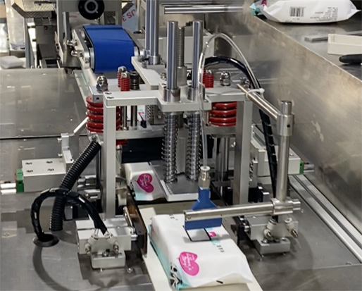 河南濕巾創(chuàng)業(yè)掙錢嗎？濕巾生產(chǎn)設(shè)備多少錢一臺(tái)？